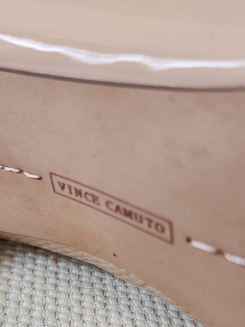 Vince Camuto Slaytia Nude Patent Pumps Clear Flare Heel NWOB Sz9 Fits 8 8.5 READ - Picture 16 of 16